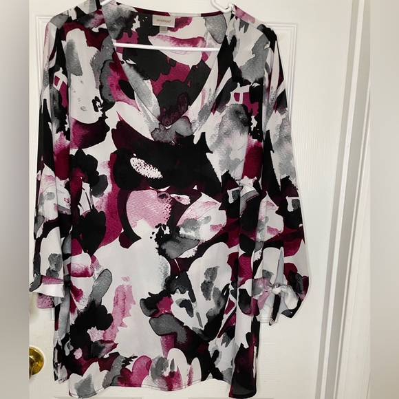 Avenue Floral Tunic Blouse, Size 18 - Picture 2 of 6
